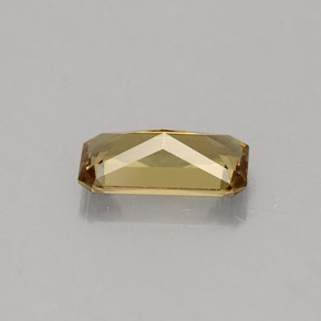 عقيق متغير اللون بنى مخضر إلى أحمر وردى طبيعي، قص الزمرد، 0.66 قيراط، VVS-VS