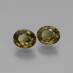 أحجار عقيق متغير اللون بنى مخضر إلى أحمر وردى طبيعية، قصة بيضاوى، VS-SI، وزنها  قيراط