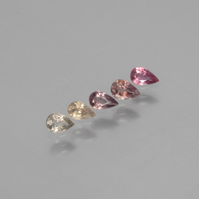 أحجار زفير متغير اللون متعدد الألوان طبيعية، شكل الكمثرى، قليلا جدا، وزنها  قيراط