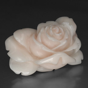 مرجان سالمون أبيض طبيعي، شكل خيالي، 40.97 قيراط، غير شفاف