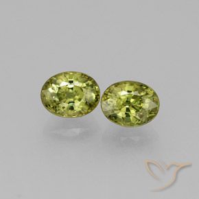 0.87ctw طبيعي Medium Light Green عقيق الديمانتويد, بيضوي, VS-SI
