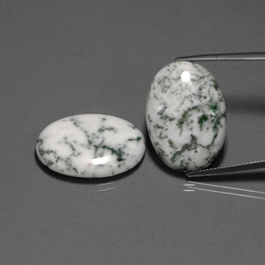 أحجار عقيق شجيري متعدد الألوان طبيعية، قصة بيضاوى، غير شفاف، وزنها  قيراط