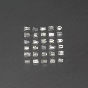 ألماس طبيعي بلون أبيض، وزن ‎0.42‎ قيراط، شكل شكل خيالي، مقاس ‎1.7x1.3‎ مم