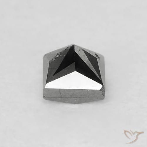 ألماس طبيعي بلون أسود، وزن ‎0.19‎ قيراط، شكل مربع، مقاس ‎2.7x2.6‎ مم