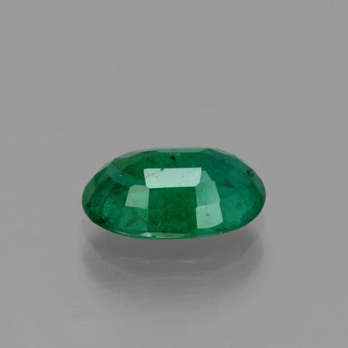 زمرد طبيعي بلون أخضر رائع، وزن ‎1.43‎ قيراط، شكل بيضاوى، مقاس ‎9.2x6.4‎ مم