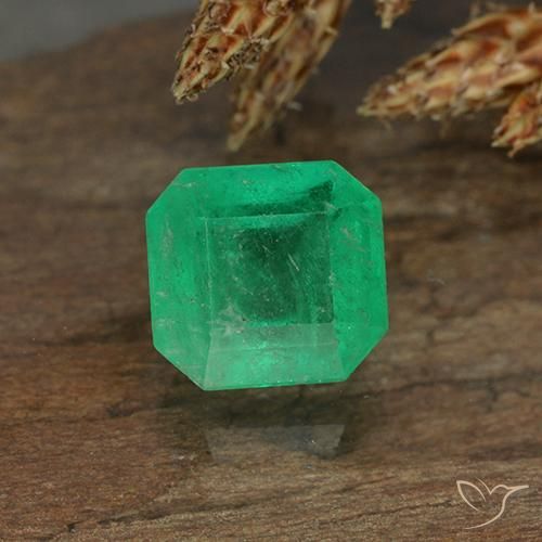 0.94ct طبيعي أخضر متوسط زمرد, قص الزمرد, VS-SI