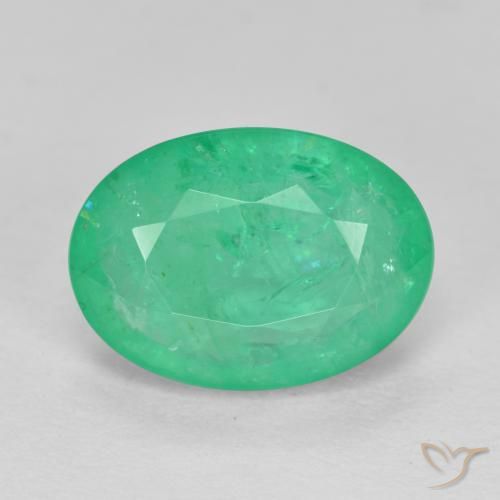 2.67ct طبيعي اخضر زاهى زمرد, بيضوي, I1