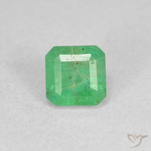 0.32ct طبيعي أخضر لامع زمرد, قص الزمرد, SI