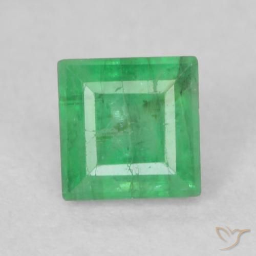 0.24ct طبيعي أخضر متوسط زمرد, مربع, I1