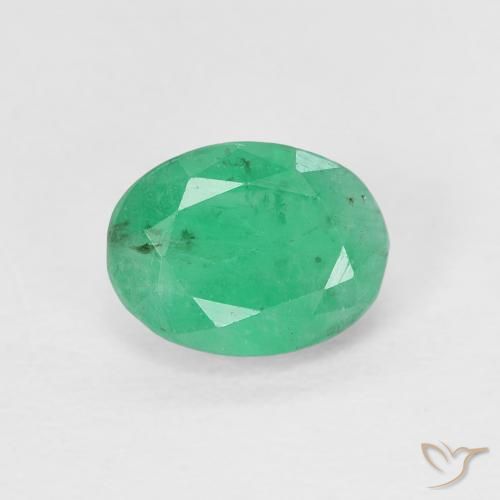 0.90ct طبيعي أخضر اليشم زمرد, بيضوي, VS-SI