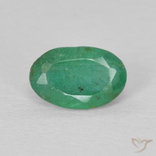 0.31ct طبيعي أخضر فاتح متوسط زمرد, بيضوي, قليلا جدا