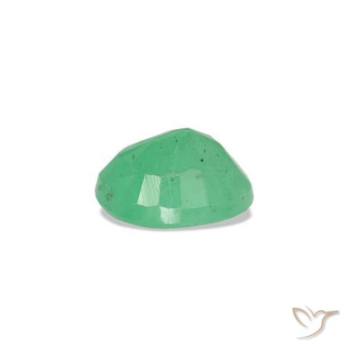 زمرد طبيعي بلون Medium Light-Green، وزن ‎0.32‎ قيراط، شكل بيضاوى، مقاس ‎5x4‎ مم