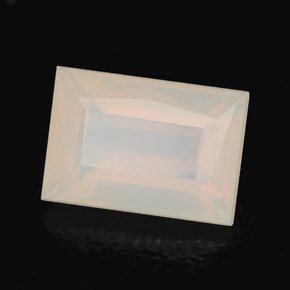 النار أوبال أبيض برتقالى طبيعي، شفاف، 2.97 قيراط، شفاف / نصف شفاف