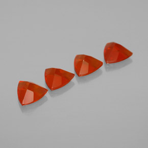 أحجار النار أوبال برتقالى محمر طبيعية، مثلثى، شفاف، وزنها  قيراط