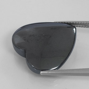 هيماتيت حجر الدم رمادة أسود طبيعي، شكل القلب، 25.88 قيراط، غير شفاف