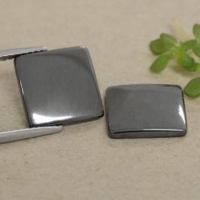 أحجار هيماتيت حجر الدم رمادى متوسط طبيعية، مربع، غير شفاف، وزنها 9.84 قيراط