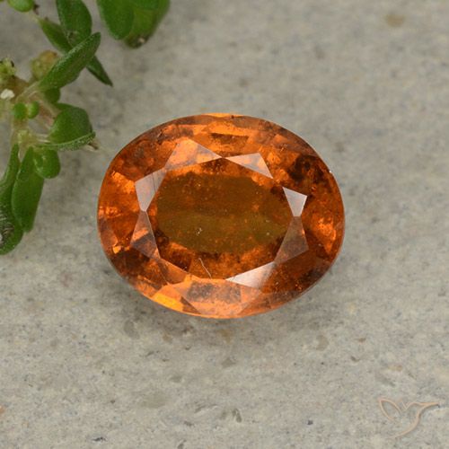 1.81ct طبيعي برتقالى غامق هيسونيت غارنيت, بيضوي, VS-SI