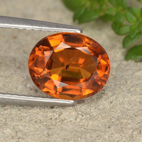 2.27ct طبيعي برتقالى داكن-متوسط عقيق هيسونيت, بيضوي, VS-SI