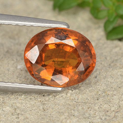 2.01ct طبيعي برتقالى داكن-متوسط عقيق هيسونيت, بيضوي, VS-SI