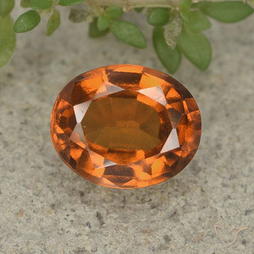 2.37ct طبيعي برتقالى داكن-متوسط عقيق هيسونيت, بيضوي, VVS-VS