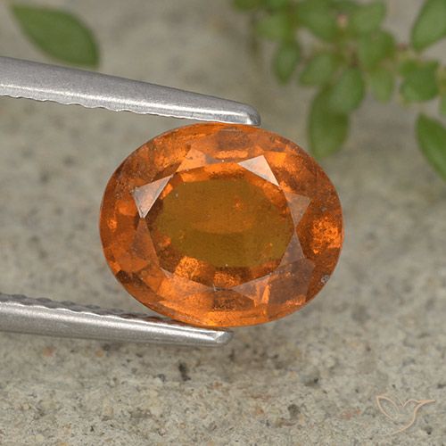 2.03ct طبيعي برتقالى متوسط عقيق هيسونيت, بيضوي, VS-SI