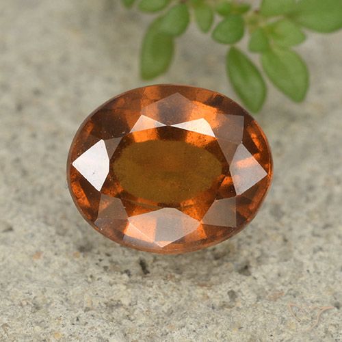 2.46ct طبيعي برتقالى داكن-متوسط عقيق هيسونيت, بيضوي, قليلا جدا