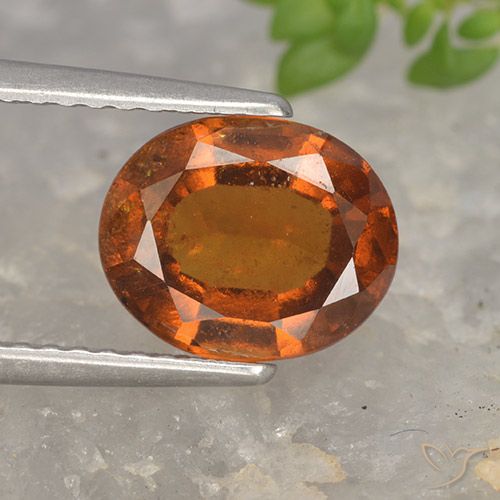 2.37ct طبيعي برتقالى محمر هيسونيت غارنيت, بيضوي, VS-SI