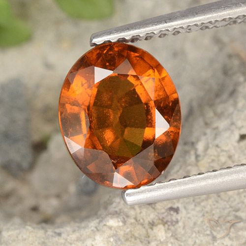2.07ct طبيعي برتقالى داكن-متوسط عقيق هيسونيت, بيضوي, VS-SI