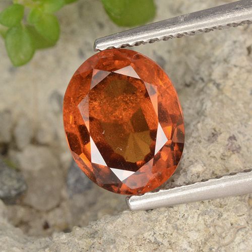 2.01ct طبيعي برتقالى محمر عقيق هيسونيت, بيضوي, VS-SI