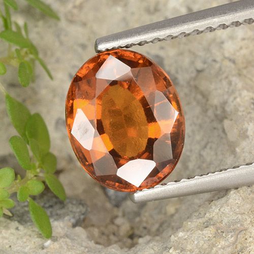 2.55ct طبيعي برتقالى محمر هيسونيت غارنيت, بيضوي, VVS-VS