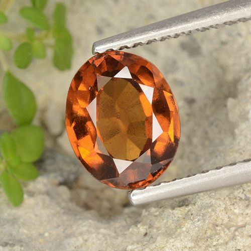 1.69ct طبيعي برتقالى كهرمانى هيسونيت غارنيت, بيضوي, قليلا جدا