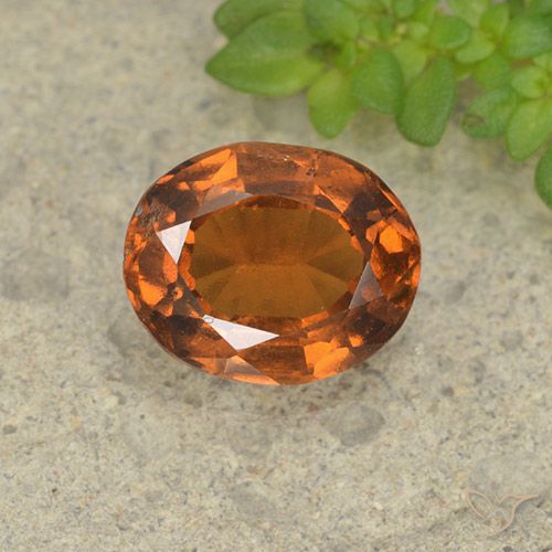 1.95ct طبيعي برتقالى متوسط هيسونيت غارنيت, بيضوي, VS-SI