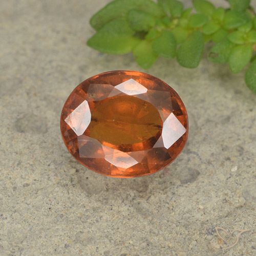 1.73ct طبيعي برتقالى داكن هيسونيت غارنيت, بيضوي, VS-SI