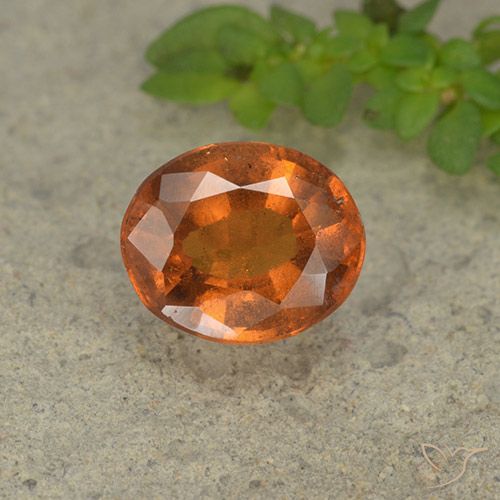 1.94ct طبيعي برتقالى غامق هيسونيت غارنيت, بيضوي, VS-SI