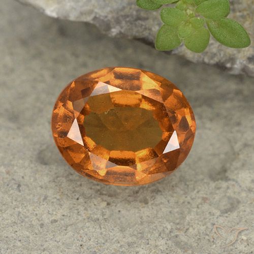 1.81ct طبيعي برتقالى داكن-متوسط هيسونيت غارنيت, بيضوي, قليلا جدا