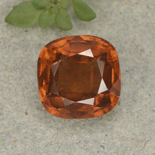 1.86ct طبيعي برتقالى كهرمانى عقيق هيسونيت, وسادة, قليلا جدا