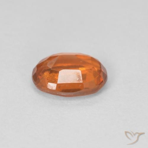 عقيق هيسونيت Medium Dark-Orange طبيعي، بيضوي، 0.96 قيراط، VVS-VS