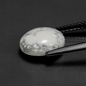 حجر الهاوليت أبيض رمادى طبيعي، قصة بيضاوى، 2.60 قيراط، غير شفاف