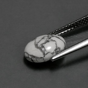 حجر الهاوليت أبيض رمادى طبيعي، قصة بيضاوى، 2.36 قيراط، غير شفاف