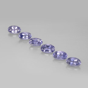 أحجار اليوليت أزرق بنفسجى طبيعية، قصة بيضاوى، قليلا جدا، وزنها  قيراط