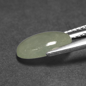 اليشمك اخضر فاتح طبيعي، شفاف، 2.49 قيراط، شفاف / نصف شفاف