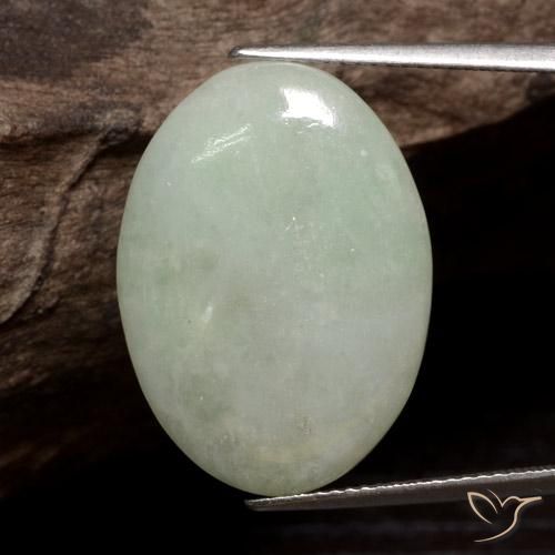 21.12ct طبيعي أخضر متوسط اليشمك, بيضوي, غير شفاف