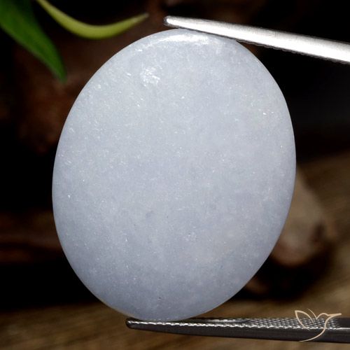 27.60ct طبيعي رمادى-مزرق فاتح اليشمك, بيضوي, غير شفاف