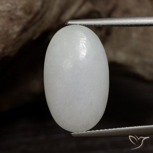 15.79ct طبيعي أبيض رمادى اليشمك, بيضوي, غير شفاف