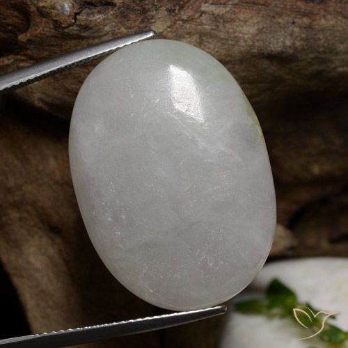 38.19ct طبيعي رمادى متوسط اليشمك, بيضوي, نصف شفاف