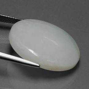 اليشمك أخضر طبيعي، بيضوي، 35.04 قيراط، نصف شفاف