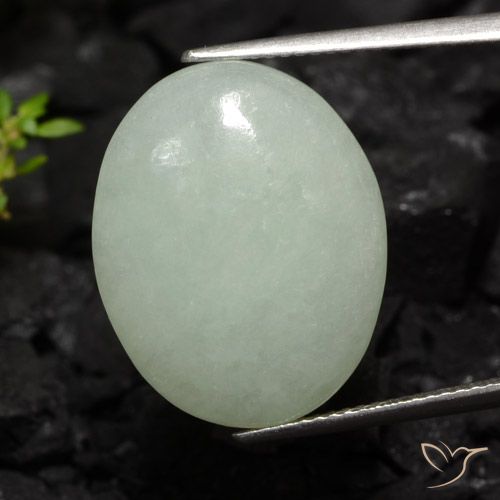 17.80ct طبيعي أخضر بندقى فاتح اليشمك, بيضوي, نصف شفاف