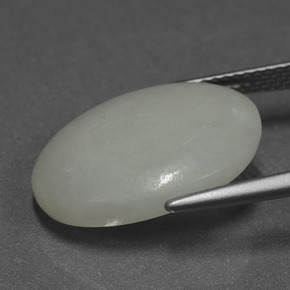 اليشمك أخضر طبيعي، قصة بيضاوى، 11.44 قيراط، نصف شفاف