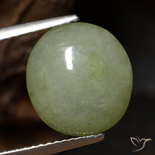 5.65ct طبيعي أخضر دافئ اليشمك, بيضوي, نصف شفاف