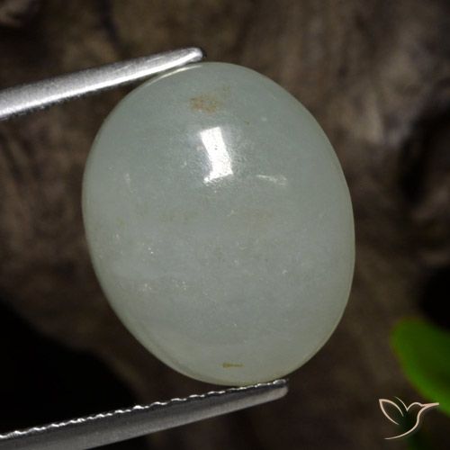8.05ct طبيعي أخضر رمادى اليشمك, بيضوي, نصف شفاف